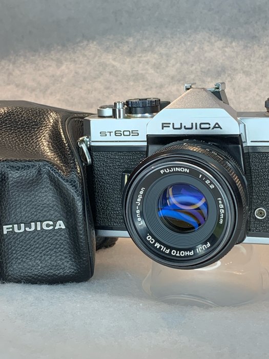 Fujica ST605 + Fujinon 2,2/55mm + ERC - M42 | Analogt kamera