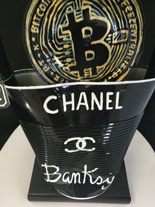 Norman Gekko (XX-XXI) - BANKSY Chanel N.5  BITCOIN (Special Edition)