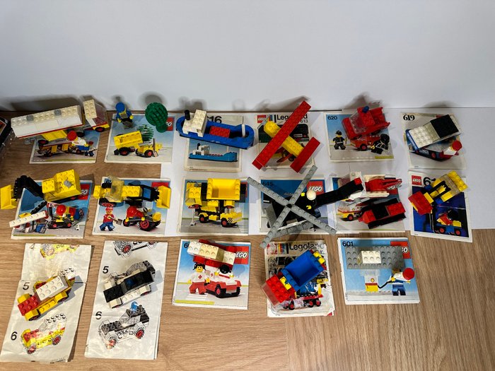 Lego - Vintage - 17 Vintage Lego sets