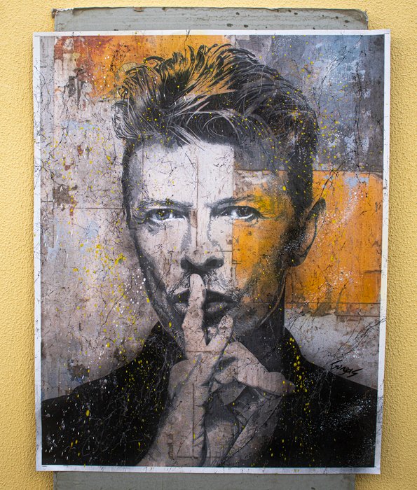 Gongas (XX-XXI) - Vandalized David Bowie