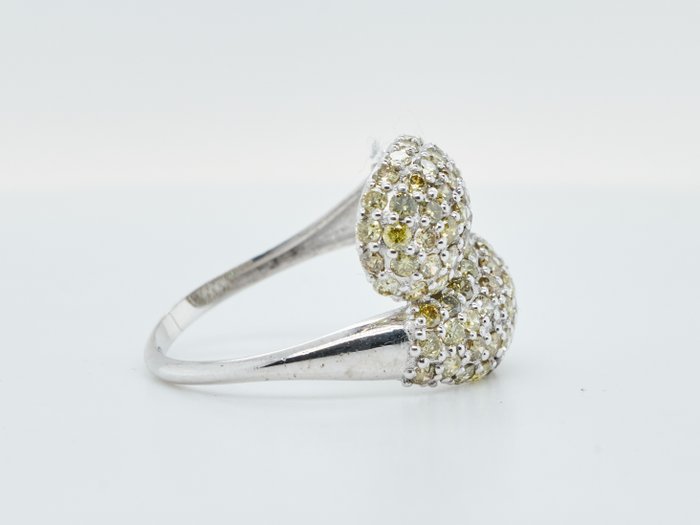 Ingen mindstepris - Ring 14 kt. -  2.04ct. tw. Diamant (Naturfarvet)