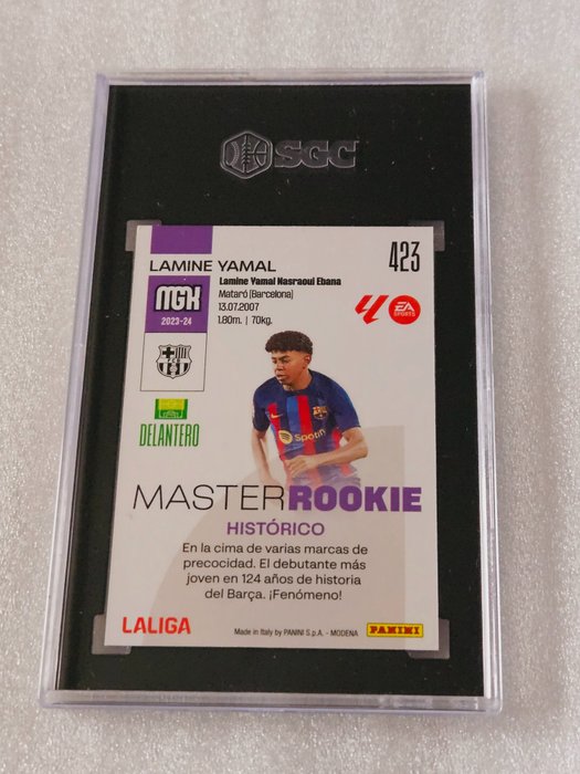 2023/24 Panini Megacracks Lamine Yamal #423 Master Rookie SGC 9.5 - 1 Graded card