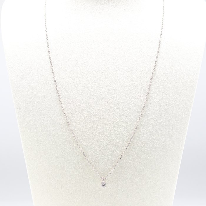 Tiffany  Co. - Halskæde med vedhæng - Solitaire Diamond Pendant Platin -  0.12ct. tw.