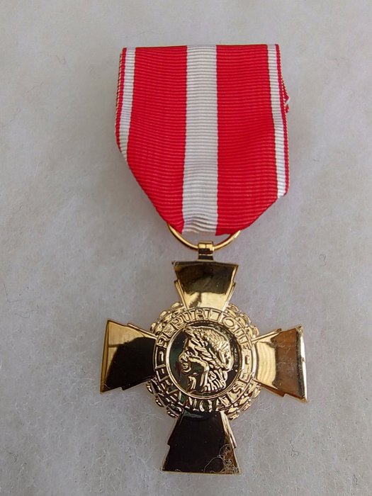 Frankrig - Militærmedalje - Masser af franske medaljer