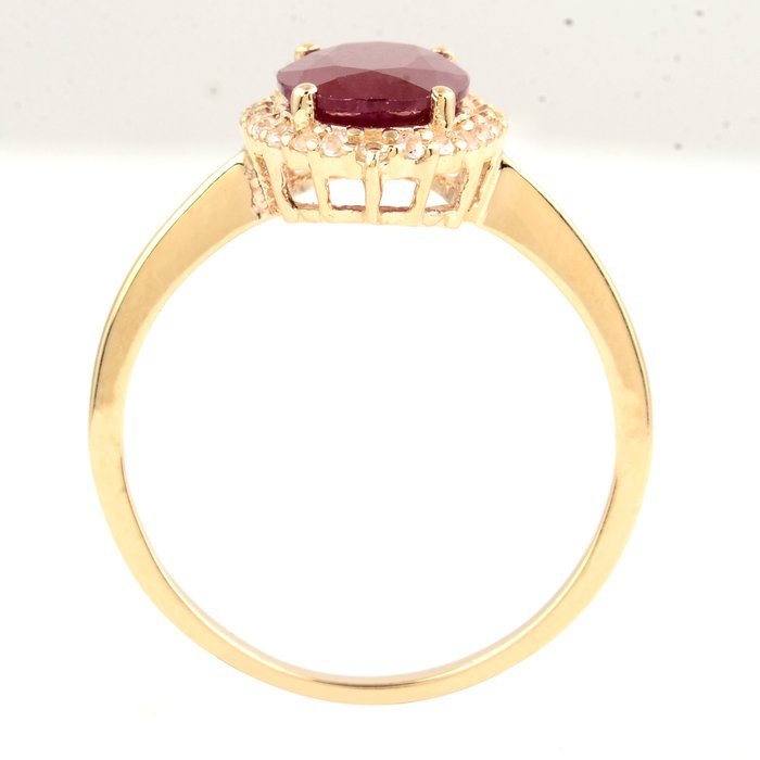 Ingen mindstepris - Ring - 14 karat Gulguld -  2.42ct. tw. Rubin - Safir