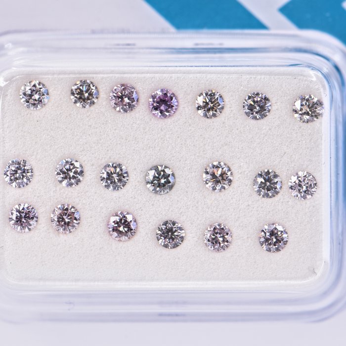 Ingen mindstepris - 20 pcs Diamant  (Naturfarvet)  - 078 ct - Rund - Fancy Light Lyserød - I1 SI2 - International Gemological Institute (IGI)