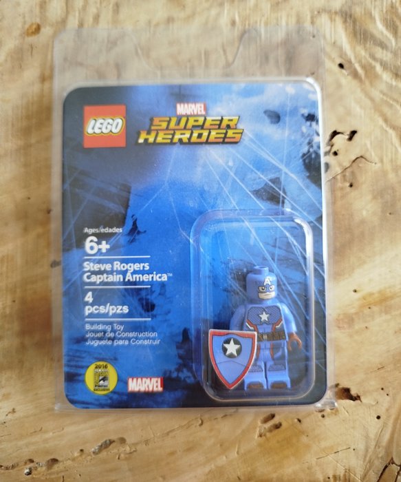 Lego - Captain America Steve Rogers SDCC 2016