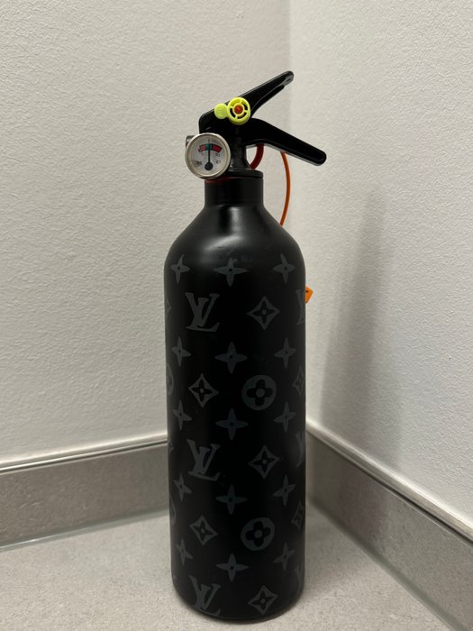 Diesy - Designer Fire Extinguished LV Mono