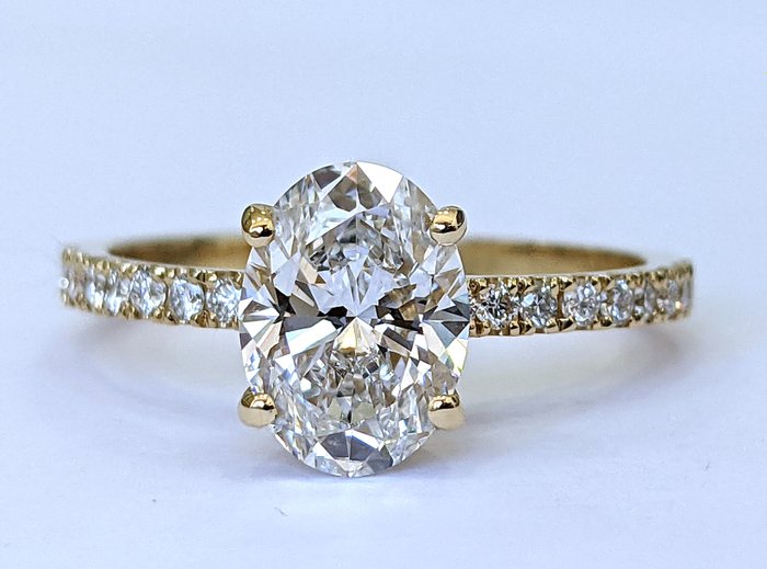 Ingen mindstepris - Ring - 14 karat Gulguld -  2.03ct. tw. Diamant (Laboratoriedyrket) - Diamant - E VVS2 IGI-certificeret