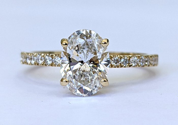 Ingen mindstepris - Ring - 14 karat Gulguld -  2.03ct. tw. Diamant (Laboratoriedyrket) - Diamant - E VVS2 IGI-certificeret