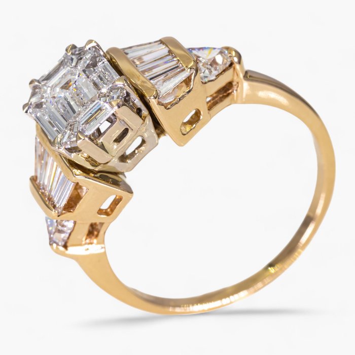 Ingen mindstepris - Ring - 14 karat Gulguld, IGI certificeret - 1,95 ct diamanter -  1.95ct. tw. Diamant (Natur)