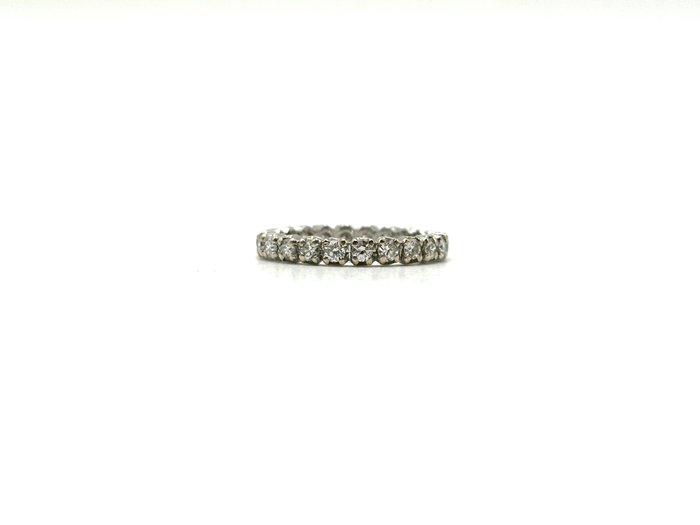 Ring - 18 kraat Hvidguld -  0.66ct. tw. Diamant (Natur)