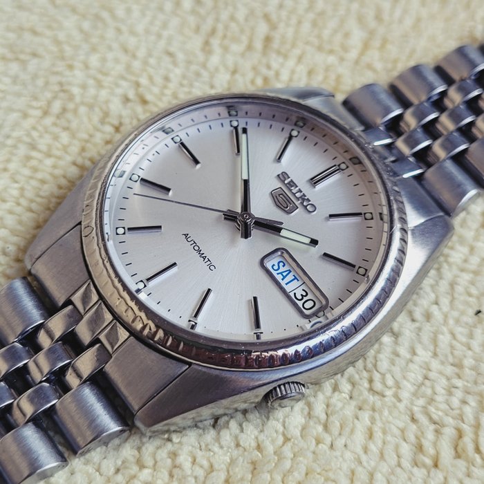 Seiko - 5 Fluted Bezel Automatic Watch - Ingen mindstepris - Mænd - 1980-1989