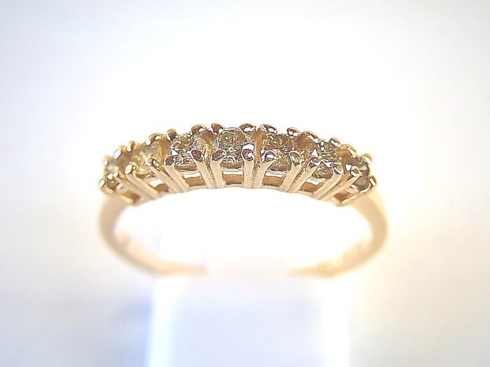 Ring - 18 kraat Gulguld -  0.35ct. tw. Diamant (Natur)