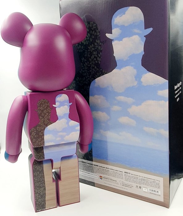 Medicom Toy x René Magrite - Be@rbrick 1000% Bearbrick René Magritte - L'oiseau du ciel / La belle société Bearbrick 2021