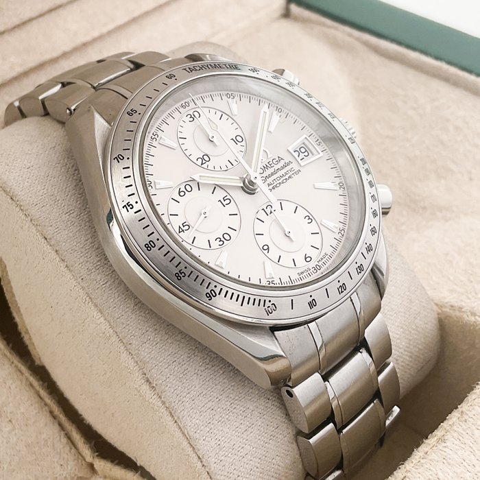 Omega - Speedmaster - Ingen mindstepris - 3211.30.00 - Mænd - 2010-2020