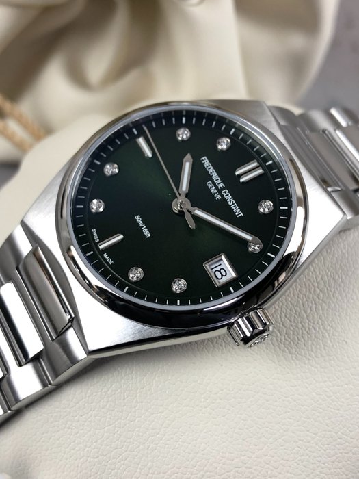 Frédérique Constant - Highlife Lady Diamonds Green - FC-240GRD2NH6B - Kvinder - 2011-nu