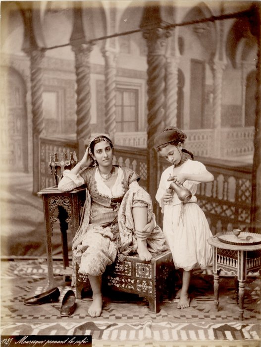 Jean Geiser, Algiers (attr. to) - (Algeria, Orient) Very Nice Portrait of a Moorish Woman Drinking Coffee, Algeria, 1880´s