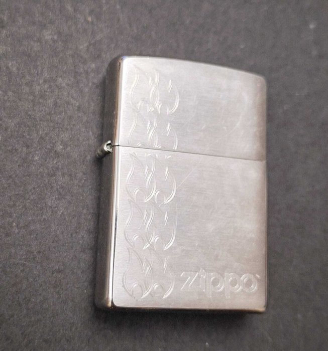 Zippo Fuegos  Año 2017 Mes Enero - Lighter - Stål