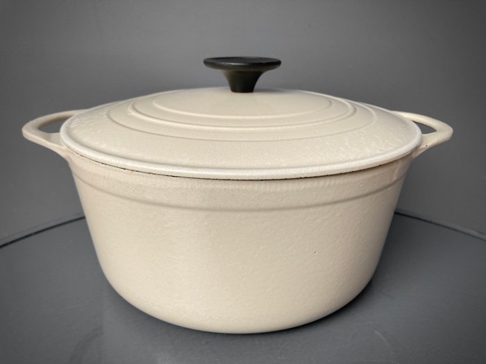 Le Creuset - Kasserolle -  Cousancer - Emalje, støbejern - nr. 24