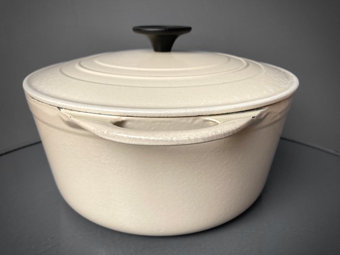 Le Creuset - Kasserolle -  Cousancer - Emalje, støbejern - nr. 24