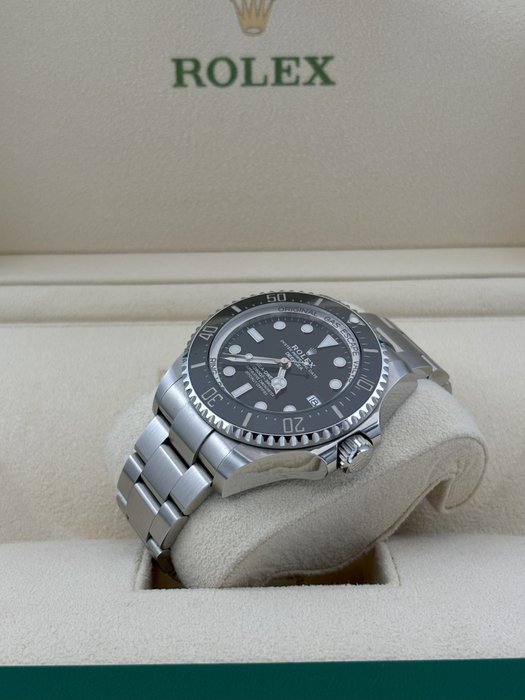 Rolex - Sea-Dweller Deep Sea - 136660 - Unisex - 2023