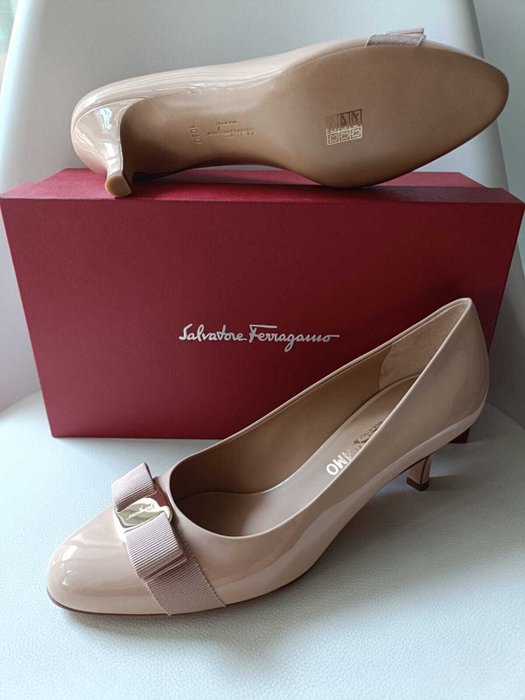 Salvatore Ferragamo - Sko med hæle - Størelse: Shoes / EU 41