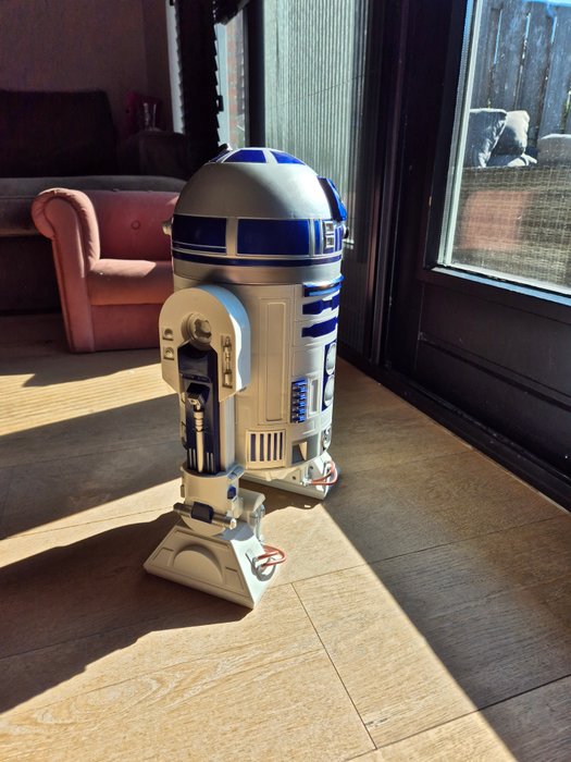 Star Wars - Star Wars - Deluxe R2-D2 - jakks pacific - Unieke kenmerken - 45 cm - Jakks Pacific