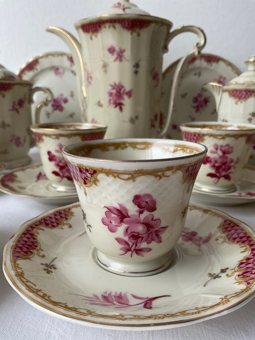 Bernardaud  Co. Limoges - Kaffesæt til 12 - Porcelæn