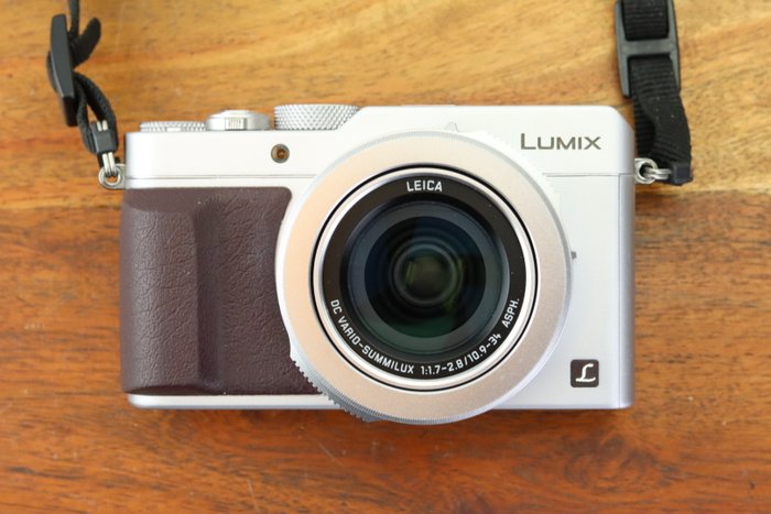 Panasonic DMC-LX100, Gelijk aan Leica D-lux 109 Digitalkamera