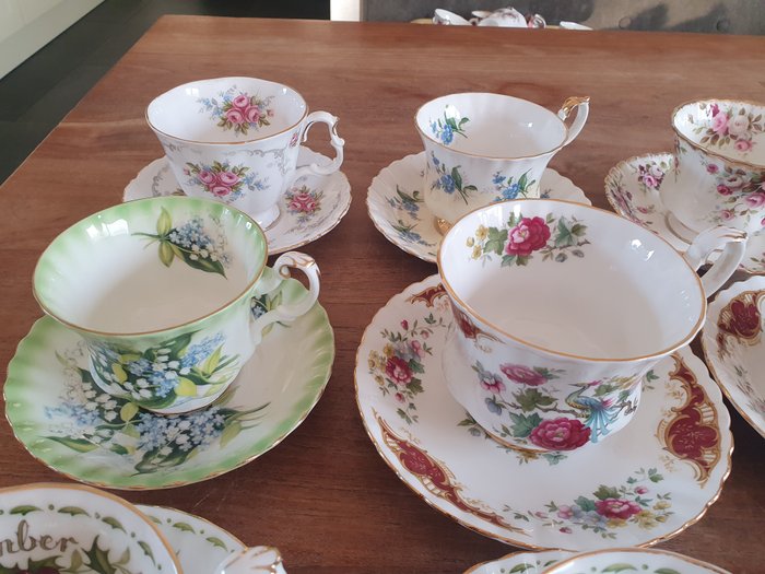 Royal Albert - Kop og underkop (10) - Diversen - Porcelæn - Særlige tekopper