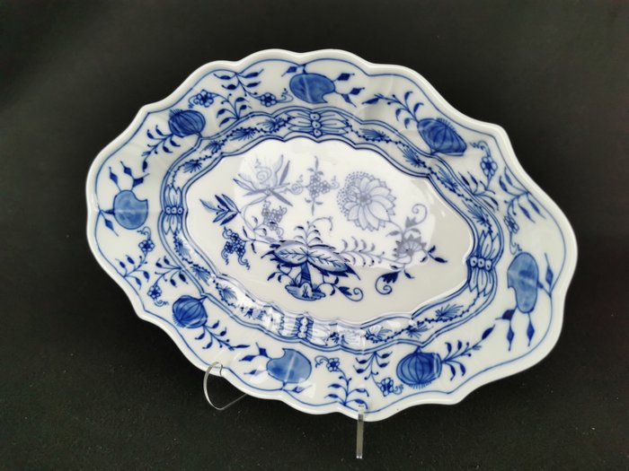 Meissen - Serveringstallerken (2) - Piatti fondi ovale con motivo cipolla - L26cm - Porcelæn