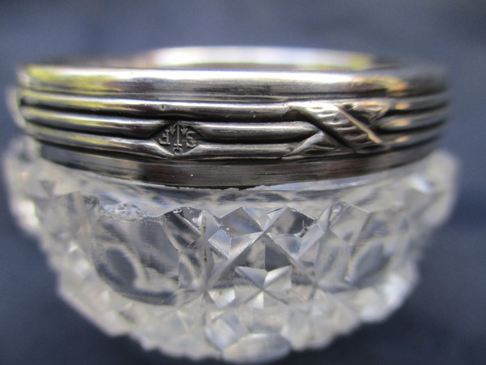 SAGLIER Frères - Saltkar - Par Salerons 1900. Baccarat Crystal - .950 sølv