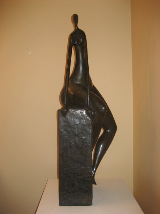 Marie-Madeleine Gautier (1956) - Grande Femme Assise