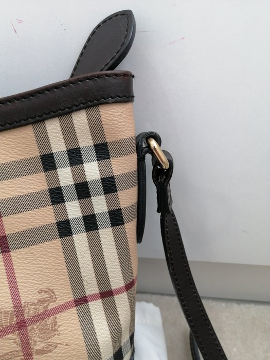 Burberry - Haymarket crossbody - Crossbody-taske