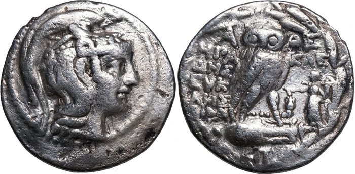 Attica, Athen. Tetradrachm (~137 BCE) Athena, Eule auf Amphora, Neuer Stil.