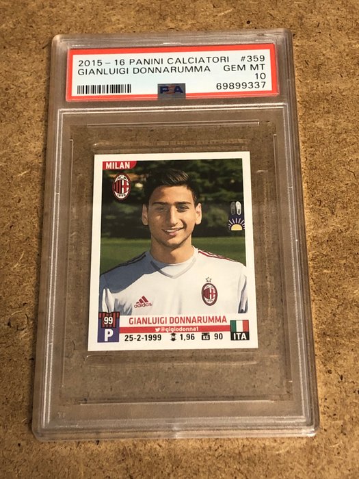 2015/16 Panini Calciatori Gianluigi Donnarumma #359 Rookie PSA 10 Graded sticker