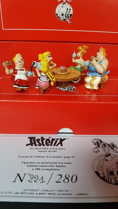 Astérix et Obélix - Figurine Pixi 2374 - Autour du thé - 2021