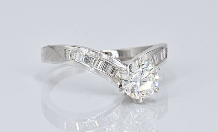 Ingen mindstepris - Ring - 18 kraat Hvidguld -  1.00ct. tw. Diamant (Natur) - Diamant - 0,70 ct central diamant