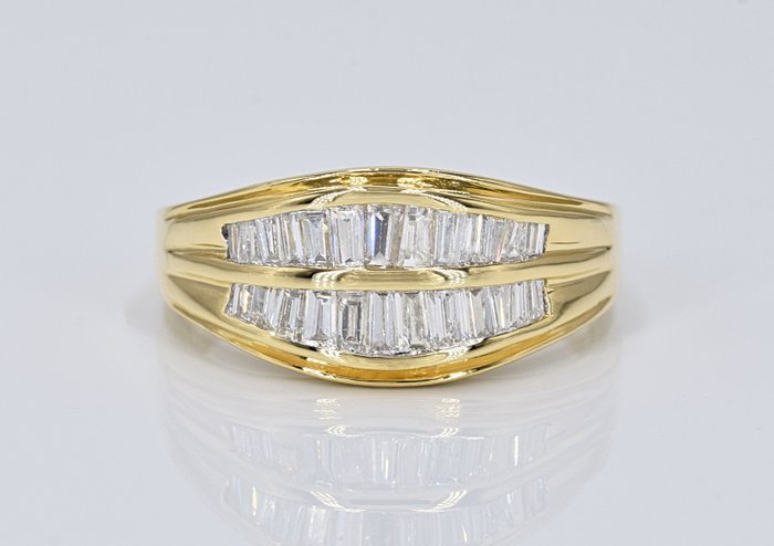 Ingen mindstepris - Ring - 18 kraat Gulguld -  0.97ct. tw. Diamant (Natur)