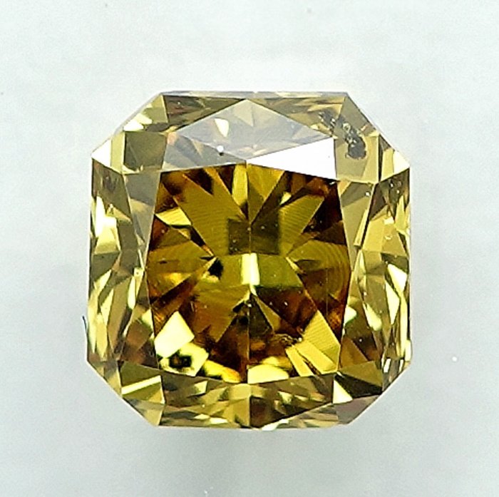 1 pcs Diamant  (Naturfarvet)  - 0.60 ct - Radiant - Fancy intense Gul - SI2 - International Gemological Institute (IGI)