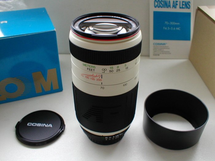 Cosina 70-300mm F/4.5-5.6 MC Macro voor Nikon AF Telelinse