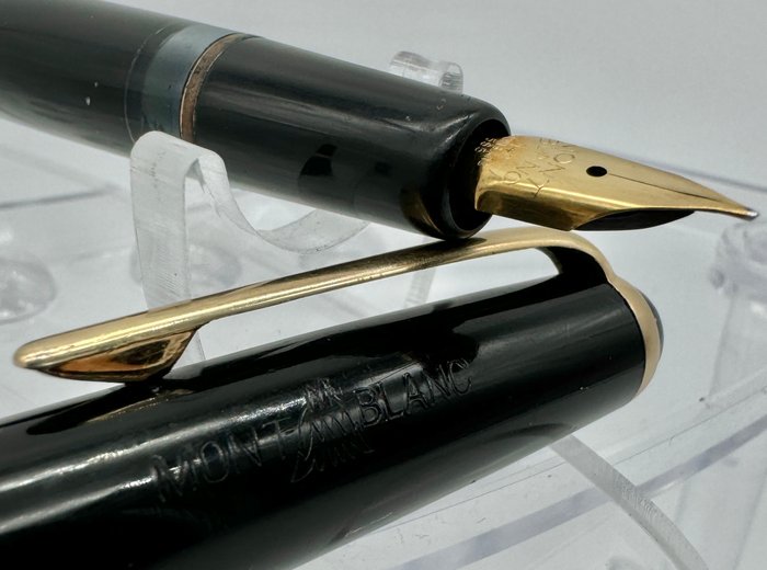 Montblanc - 252 (Rare and Old model) - Pen