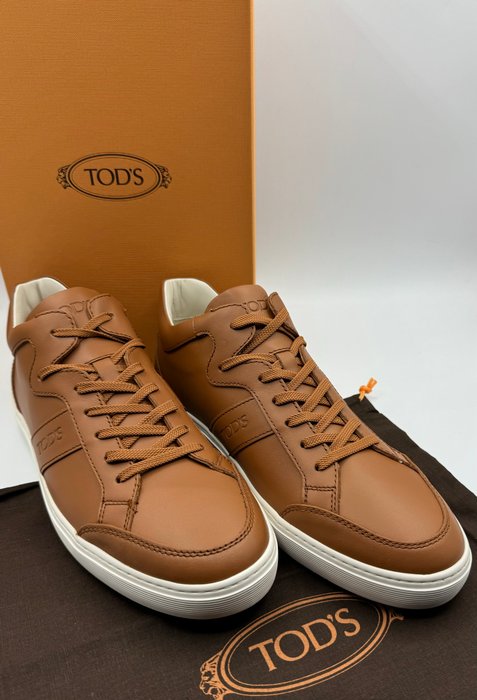 Tod's - Sneakers - Størelse: EU 42 - Nyt med labels