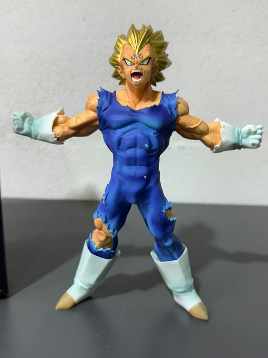 Dragon Ball - Figure of Vegeta, made by Banpresto - IN BOX, NEW! Rare, imported from Japan