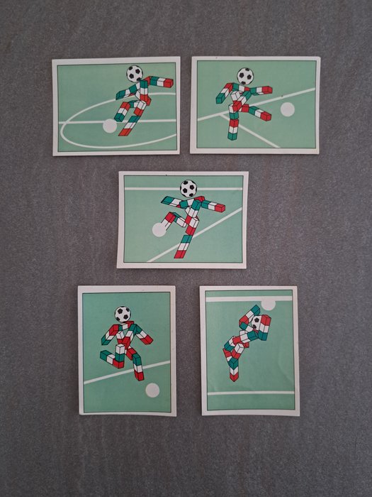 Panini - World Cup Italia 90 - All different - 60 Loose stickers