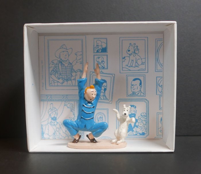 Tintin - Figurine Pixi 4556 - HERGÉ : Tintin série N°3 - Tintin et Milou gymnastique " L'OREILLE CASSEE "