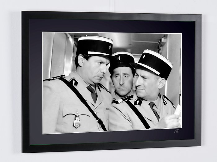 Le gendarme de Saint-Tropez - Louis de Funes Michel Galabru Jean Lefevre - Fine Art Photography - Luxury Wooden Framed 70X50 cm - Limited Edition Nr 02 of 30 - Serial ID 16924 - Original Certificate (COA) Hologram Logo Editor and QR Code