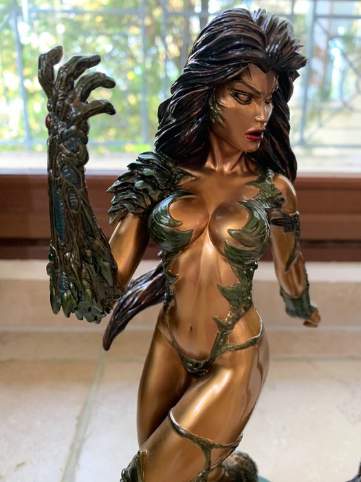 Statue, lot de 2 statues witchblade et aphrodite IX faux bronze moore studio - 38 cm - Harpiks