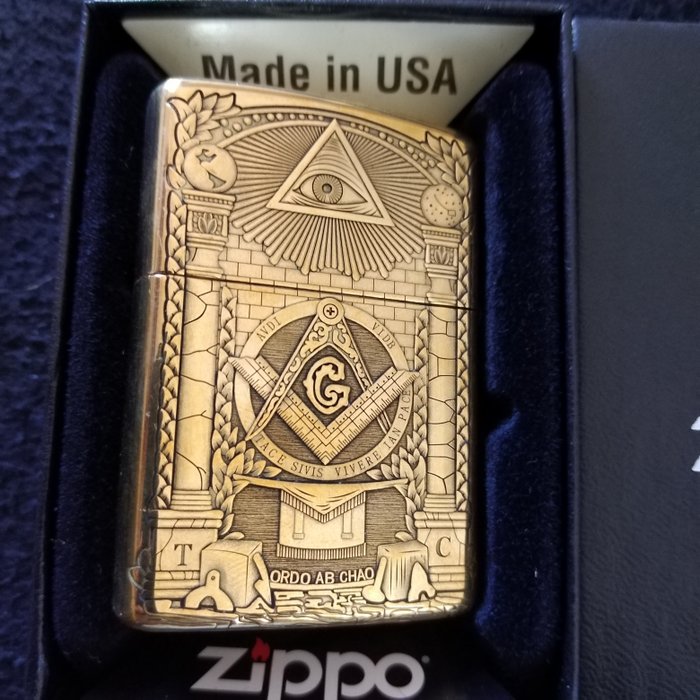 Zippo - Gottes Auge - Erschaffer der Welt - Freimauer - armor case - golden brass new - Lommelighter - Stål (rustfrit)